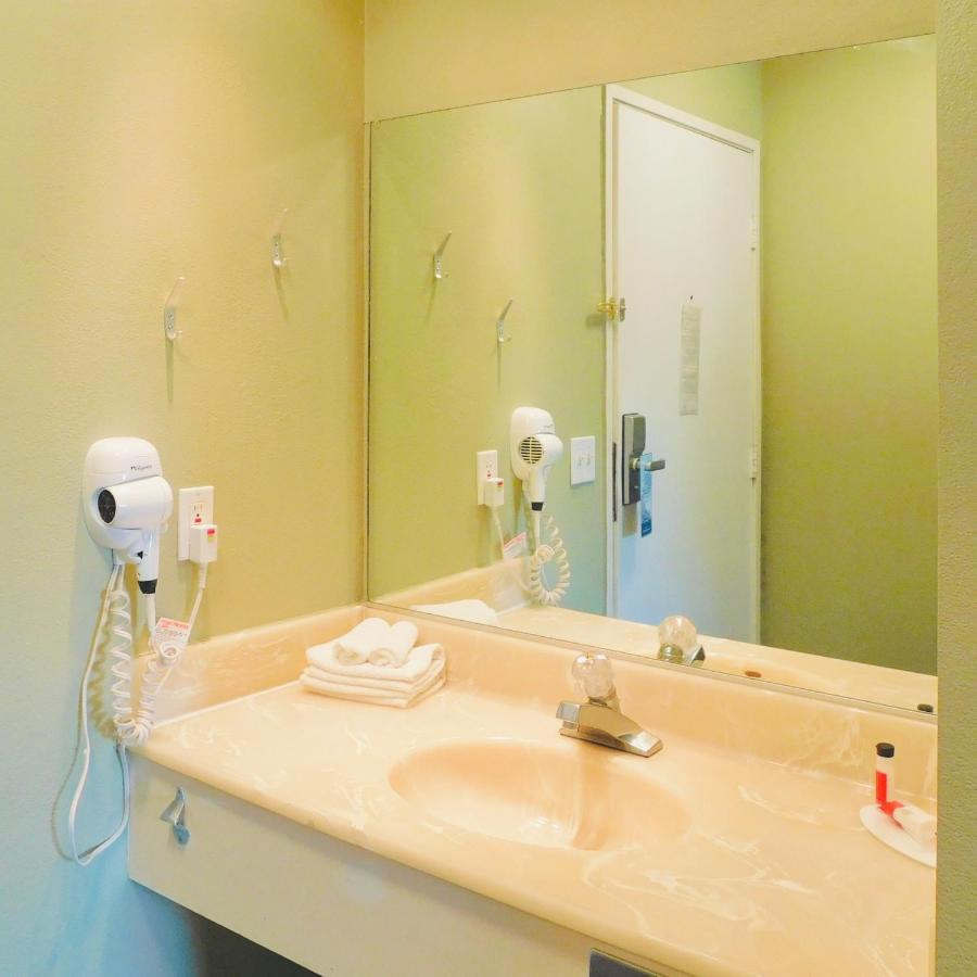 Travelodge By Wyndham Big Bear Lake Ca Екстер'єр фото